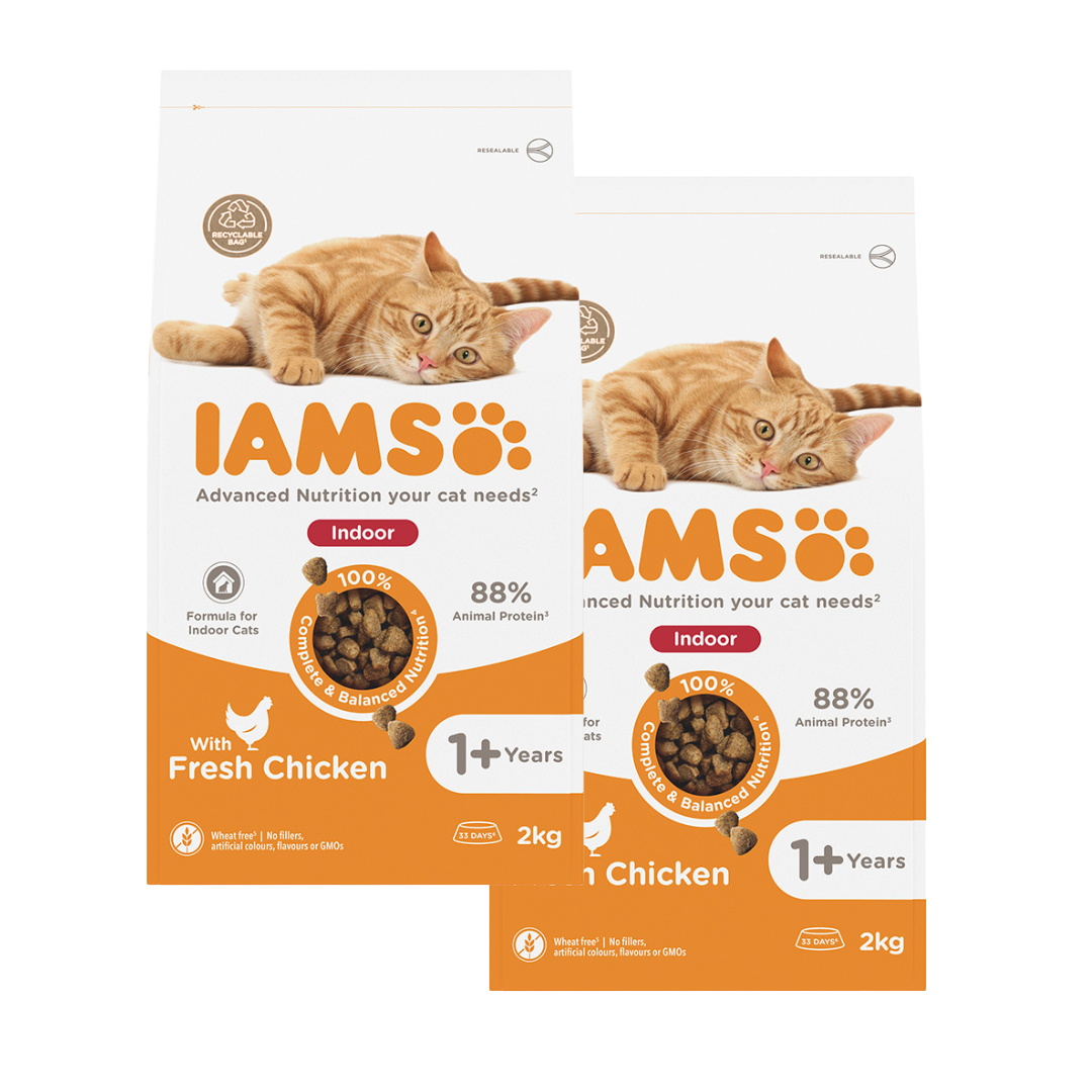 Iams Adult Indoor Cat with Chicken 2x2kg